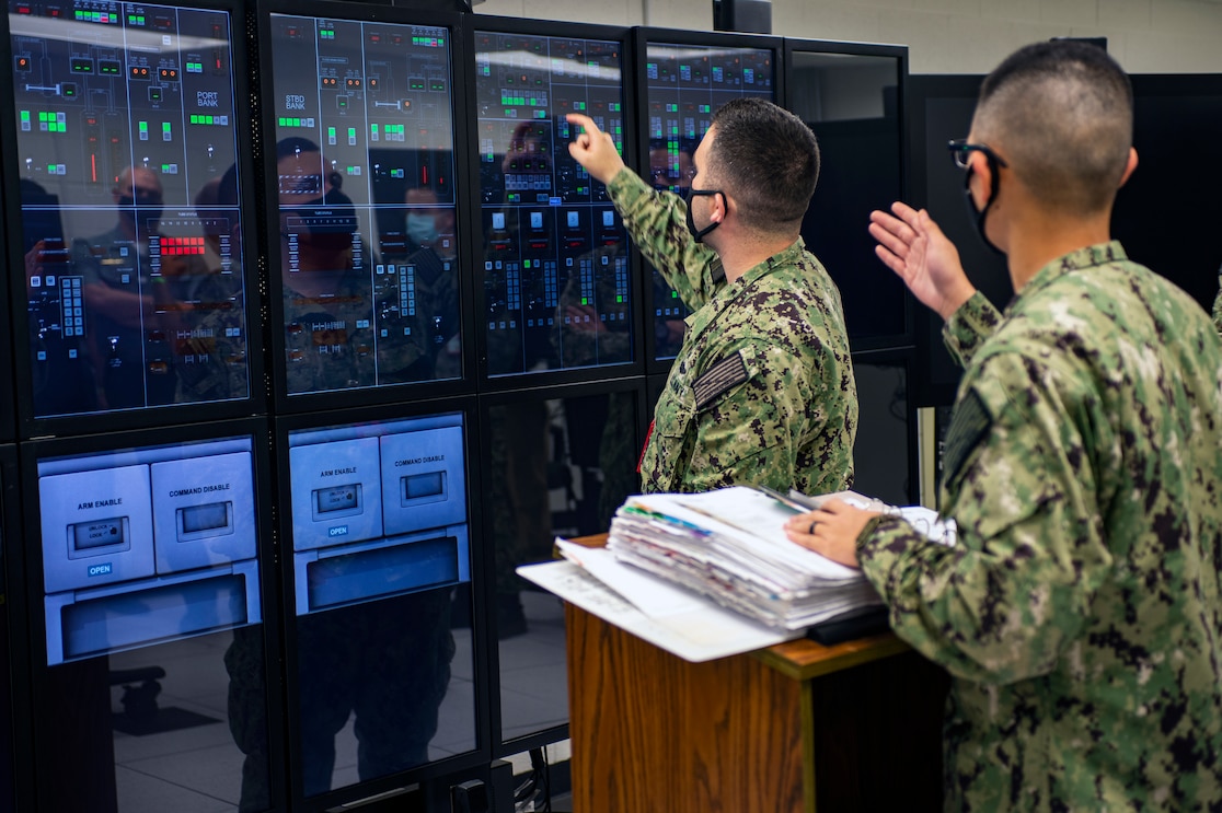 Sailors assigned to Submarine Learning Facility Norfolk (SLFN) give a demonstration of a submarine training exercise for key leadership of the Brazilian Submarine Force Oct. 27, 2020.