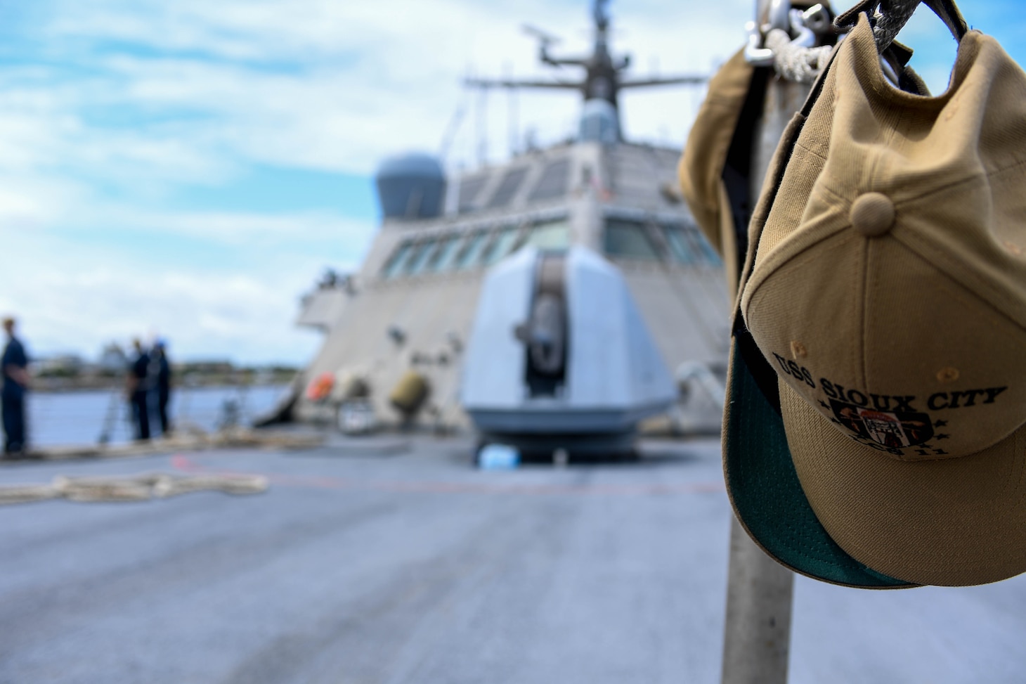 Freedom-variant littoral combat ship USS Sioux City (LCS 11) gets underway.