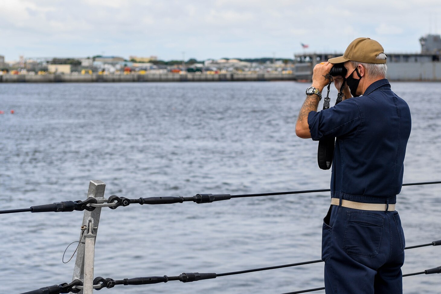 Freedom-variant littoral combat ship USS Sioux City (LCS 11) gets underway.