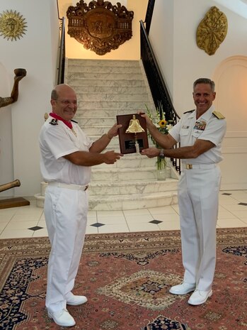 200831-N-NO901-0001 PARIS (Aug. 31, 2020) - Adm. Robert P. Burke, commander, U.S. Naval Forces Europe-Africa, and Allied Joint Force Command Naples, presents the Chief of Staff of the French Navy, Adm. Christophe Prazuck, with the Legion of Merit, Aug. 31, 2020. U.S. Naval Forces Europe/Africa, headquartered in Naples, Italy, conducts the full spectrum of joint and naval operations, often in concert with Allied and interagency partners, in order to advance U.S. national interests and security and stability in Europe and Africa. (U.S. Navy courtesy photo)
