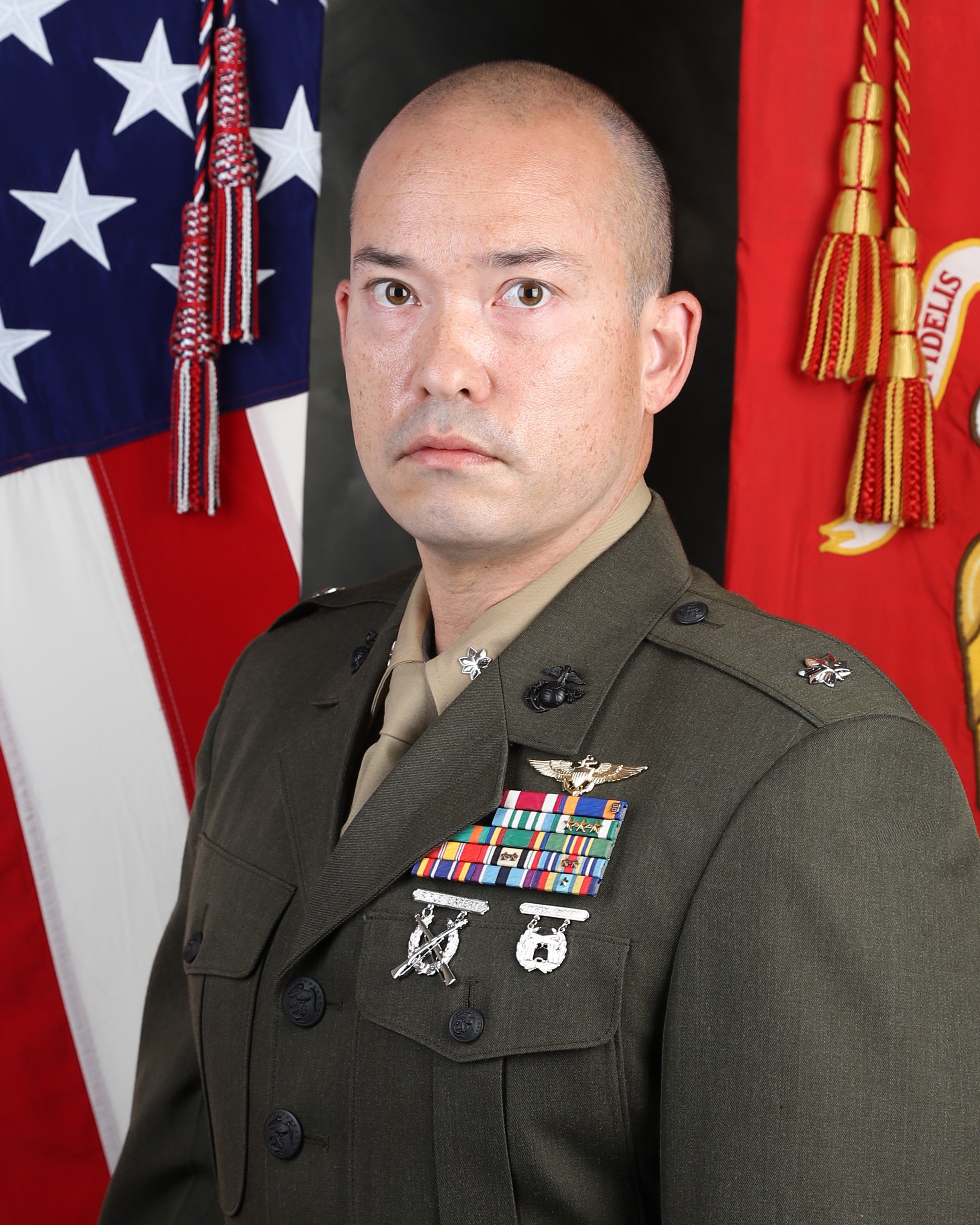 Lieutenant Col. Le E. Nolan > 11th Marine Expeditionary Unit > Bio View