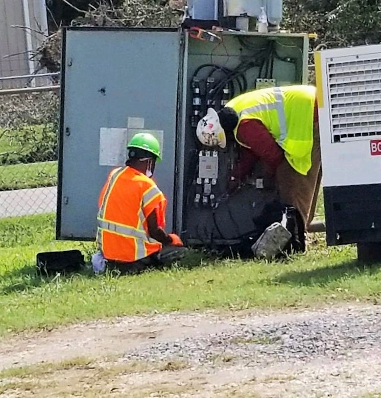 (IN THE PHOTO) U.S. Army Corps of Engineers Contractors install temporary generators at one of the sites requested by the state of Louisiana. Emergency power installation is one of the Corps’ primary missions during emergency recovery operations, in addition to supporting the temporary housing mission, providing temporary roofing and conducting infrastructure assessments. (USACE photos by Royalle Woods)