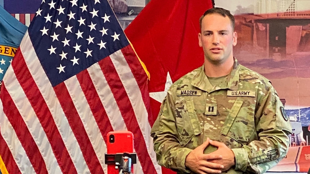 DLA Distribution’s aide-de-camp promoted to captain