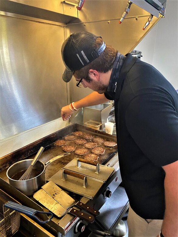 AFSVC launches pilot program for online food ordering at NAF operations