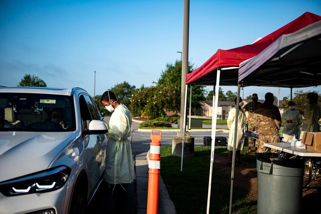 Photo of Airmen screening personnel.