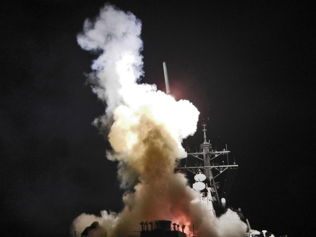 USS Barry launches Tomahawk missile in support of Operation Odyssey Dawn on March 19, 2011 (U.S. Navy/Roderick Eubanks)