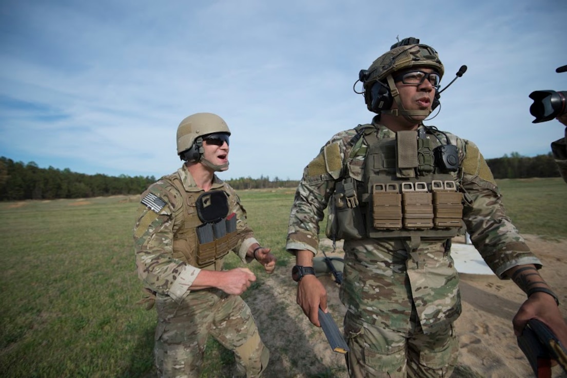 DVIDS - Images - 55th Signal Company Class B inspection [Image 4 of 8]