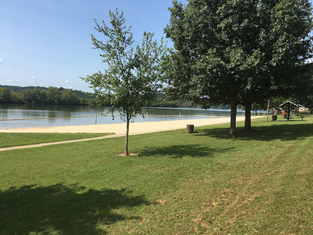 The U.S. Army Corps of Engineers Nashville District announces that the Right Bank Recreation Area Beach at Cheatham Lake in Ashland City, Tennessee, is reopened as water conditions have returned to acceptable levels. (Courtesy Asset)