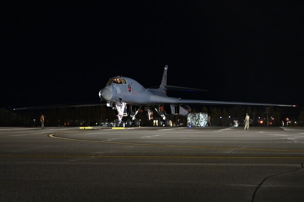 Photo of B-1 on flightline