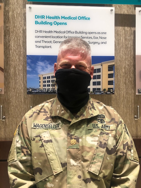 Army Reserve Soldiers support supply requirements in Texas as part of federal COVID-19 response