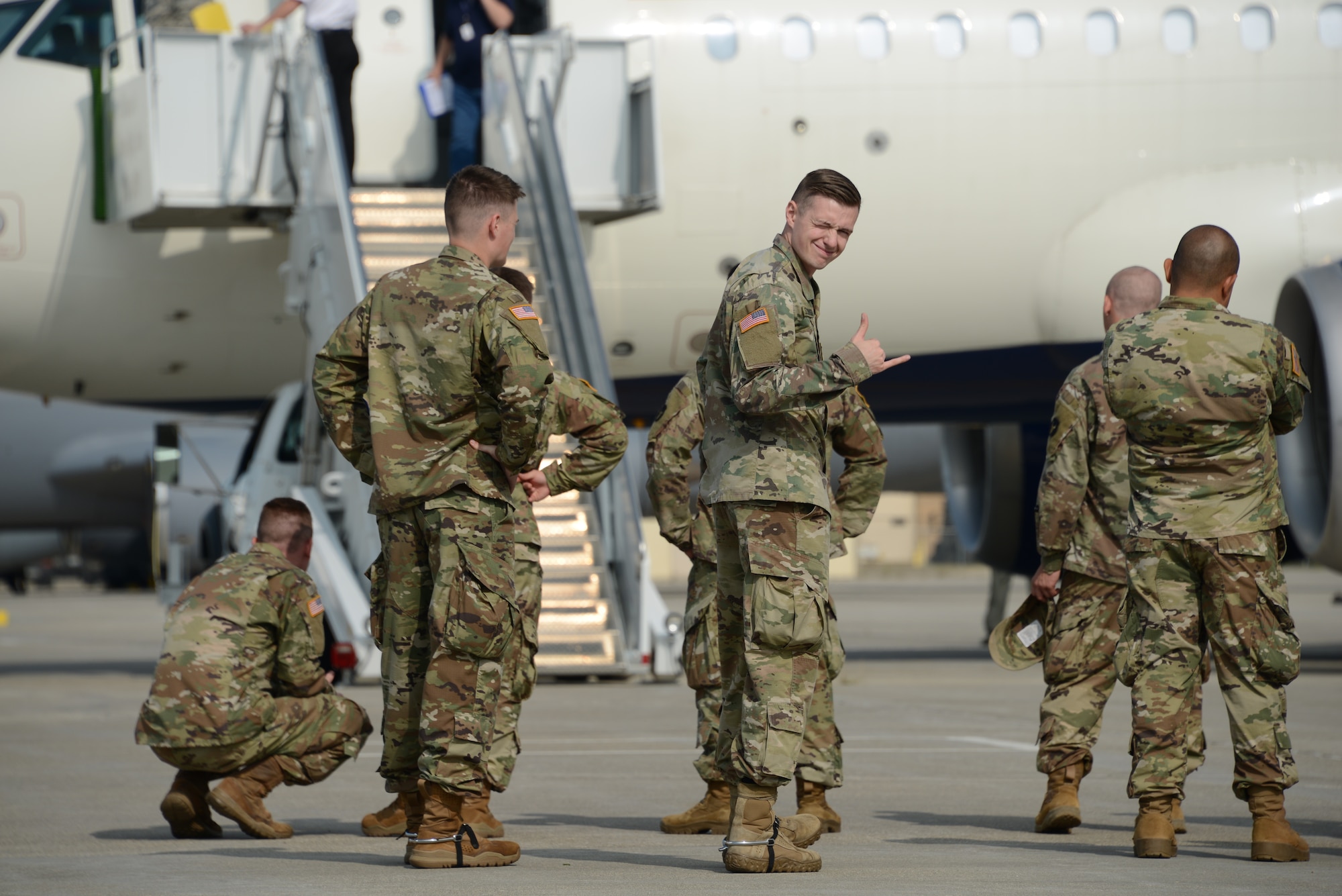 HHT 1/113th Cav Iowa National Guard departs Sioux City