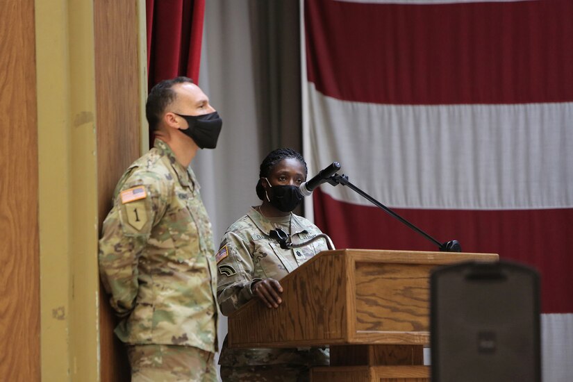 Lt. Col. Teresa Clements, deputy commander for First Army’s 5th Armored Brigade, gives remarks during a Transfer of Authority ceremony at Fort Bliss, Texas, September 11, 2020.