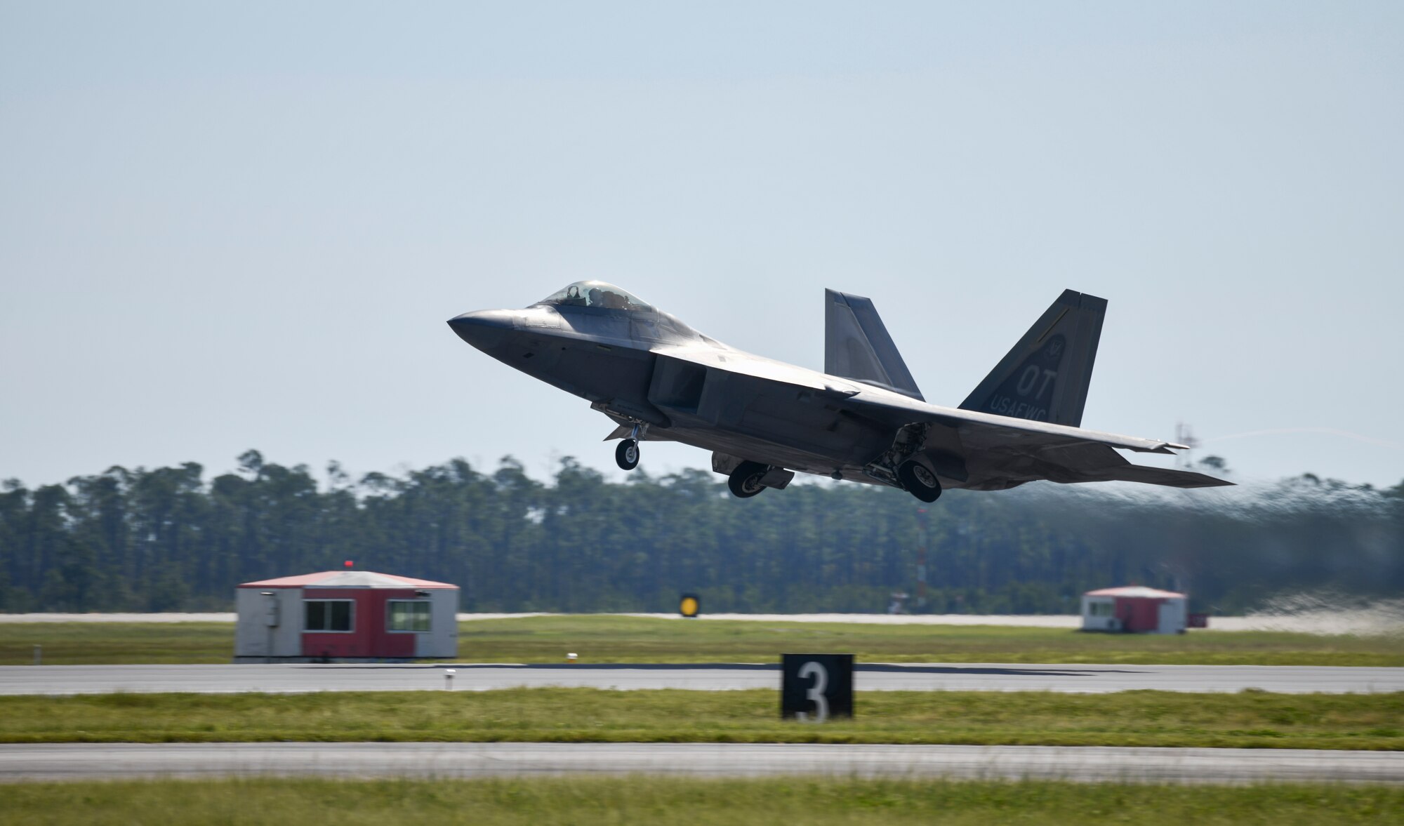 A U.S. Air Force F-22 Raptor Operational Test aircraft assigned to Nellis Air Force Base, Nevada, launches from the flight line at Tyndall Air Force Base, Florida, Sept. 18, 2020. Tyndall hosted a Weapons System Evaluation Program on behalf of Air Combat Command to utilize the invaluable air space over the Gulf of Mexico. (U.S. Air Force photo by Senior Airman Stefan Alvarez)