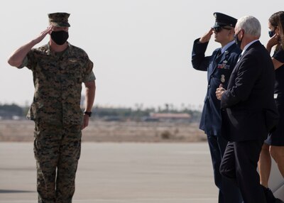 The Vice President Arrives At Mcas Yuma Washington Headquarters Services News Display