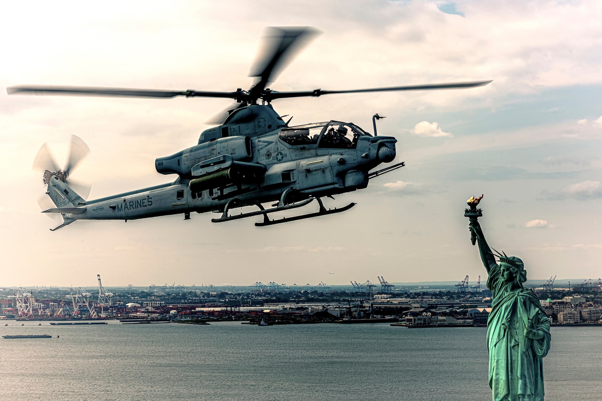 A photo of a helicopter.