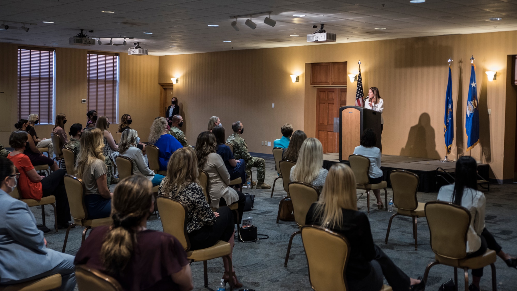 A photo of SLOTUS briefing military spouses
