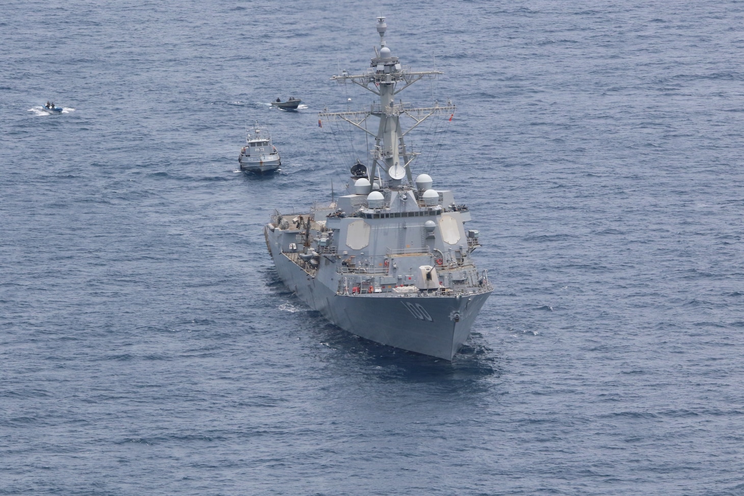 USS Kidd sails through Pacific Ocean
