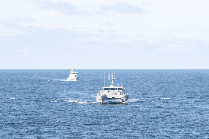 USS Ross (DDG 71); Latvian Naval Forces LVNS Skrunda (P05); Lithuanian Navy LNS Akustaitis (P14)