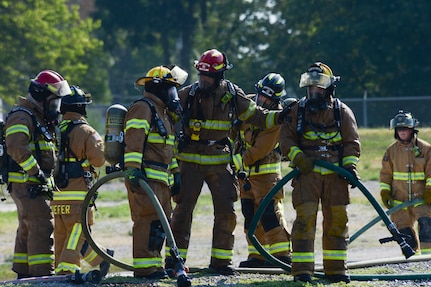 Brent Bergstrom, Offutt Air Force Base Fire Department firefighter, trains new firefighters on Aircraft Rescue Firefighter (ARFF) operations, Aug. 26, 2020, at Offutt Air Force Base in Bellevue, Neb.  Since firefighter schools closed due to COVID-19 concerns, the Nebraska Air National Guard decided to conduct the training on its own.