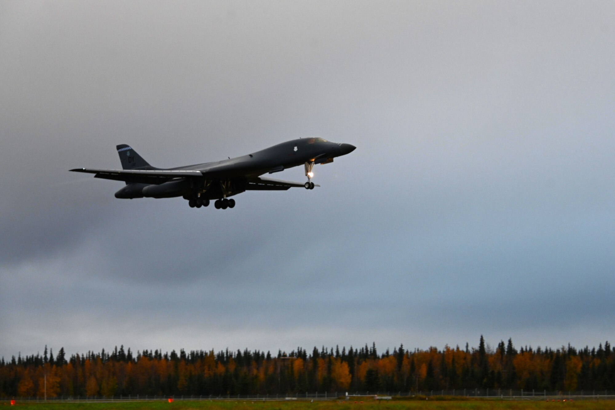 Photo of B-1 landing