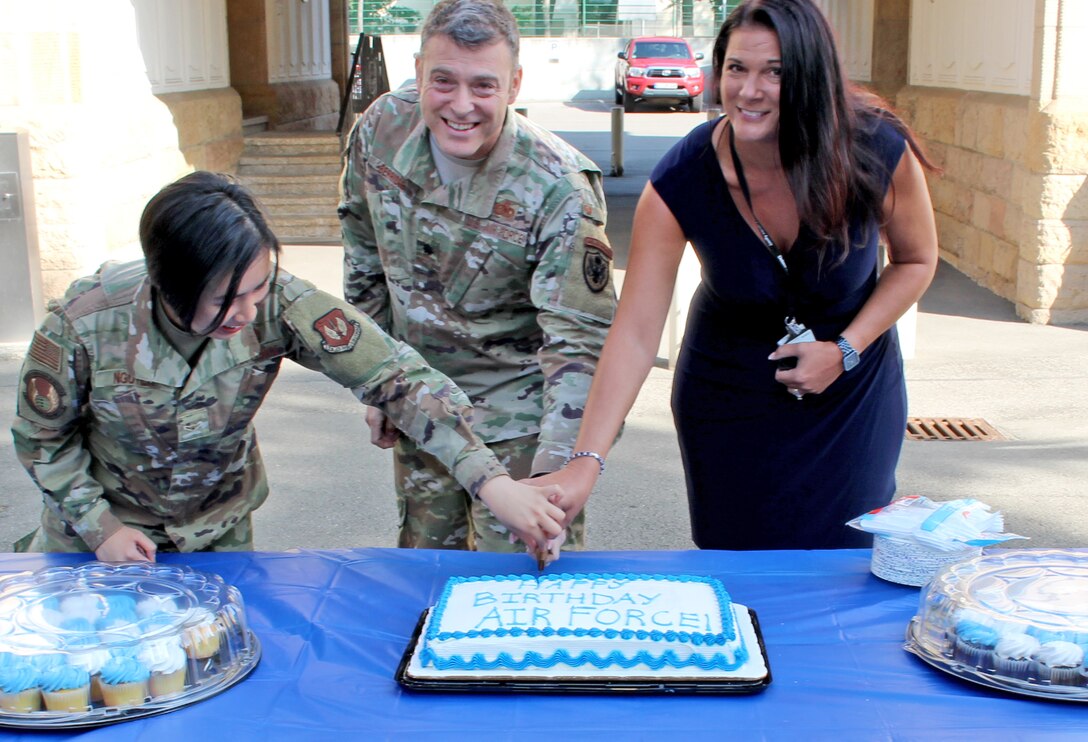DLA E&A celebrates Air Force's 73rd birthday