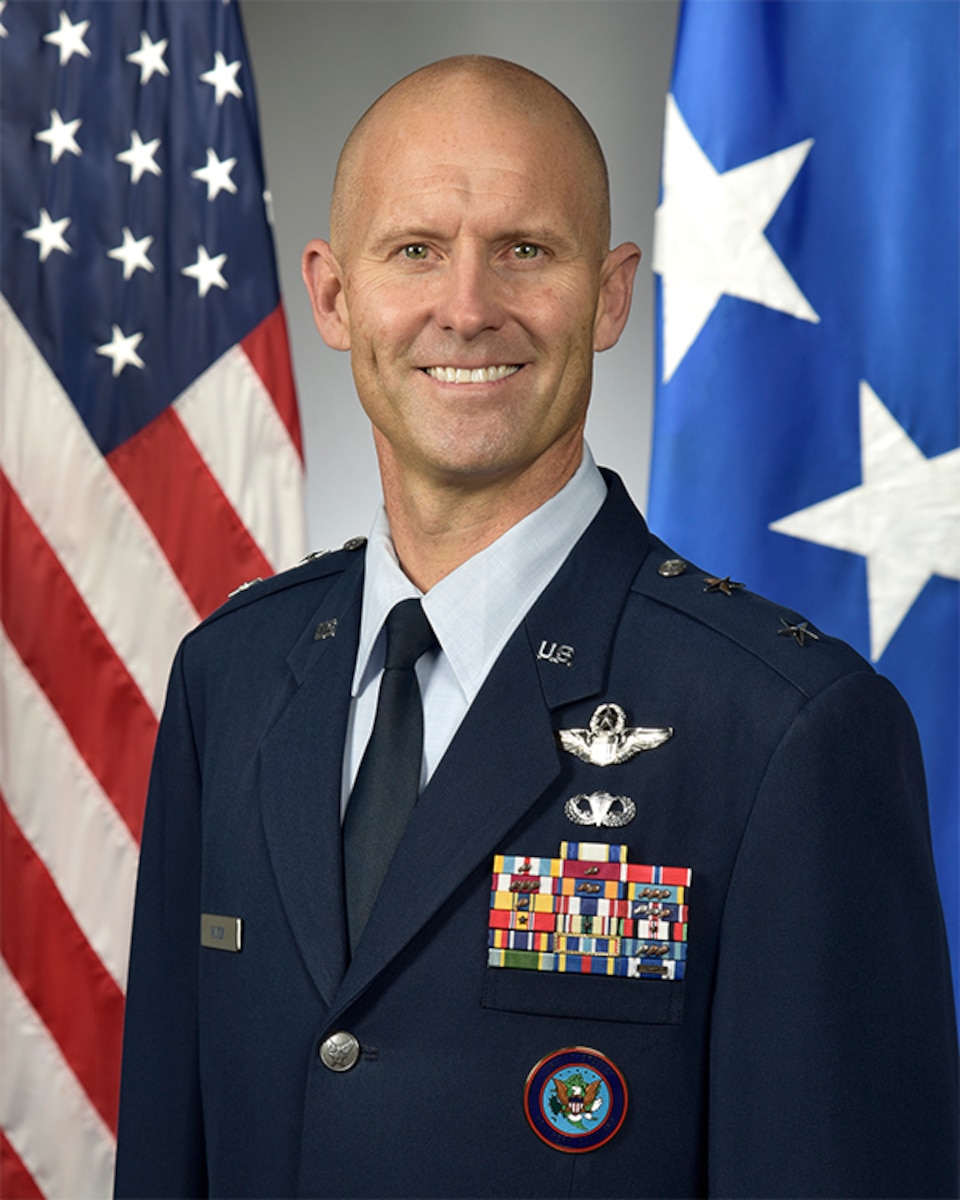 This is the official portrait of Maj. Gen. Kevin A. Huyck.