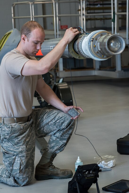 914th Maintenance Keeps These Old Birds Flying
