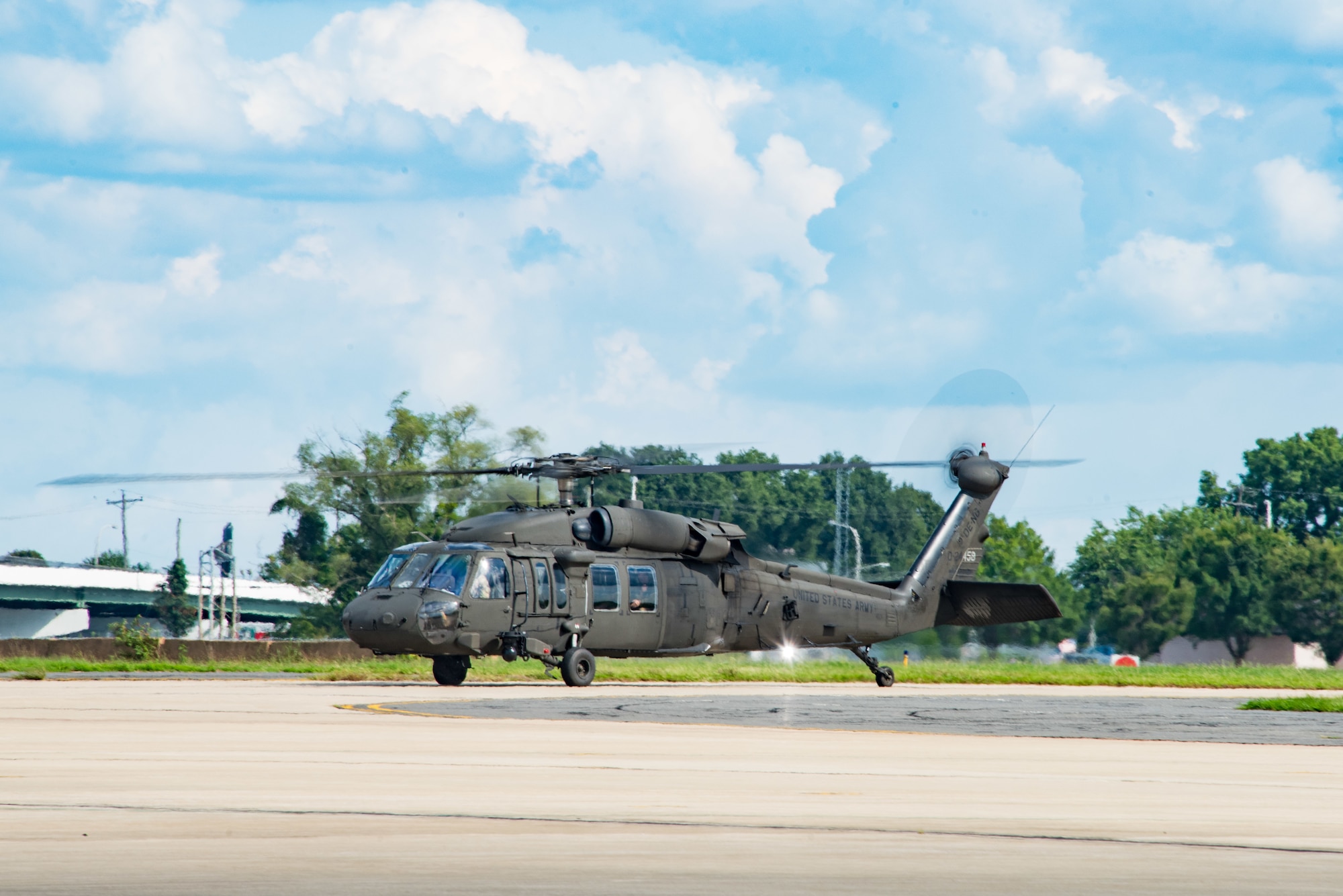 142nd Aeromedical Evacuation Squadron and Delaware National Guard aviation perform joint exercise