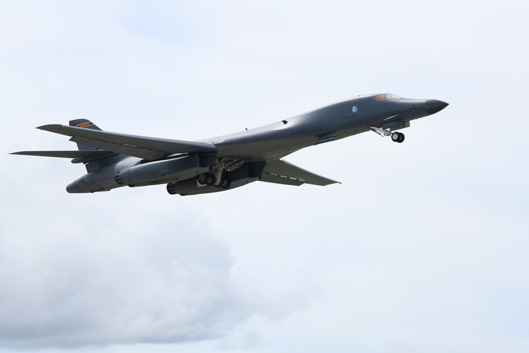 28th Bomb Wing Airmen, B-1s Support Valiant Shield