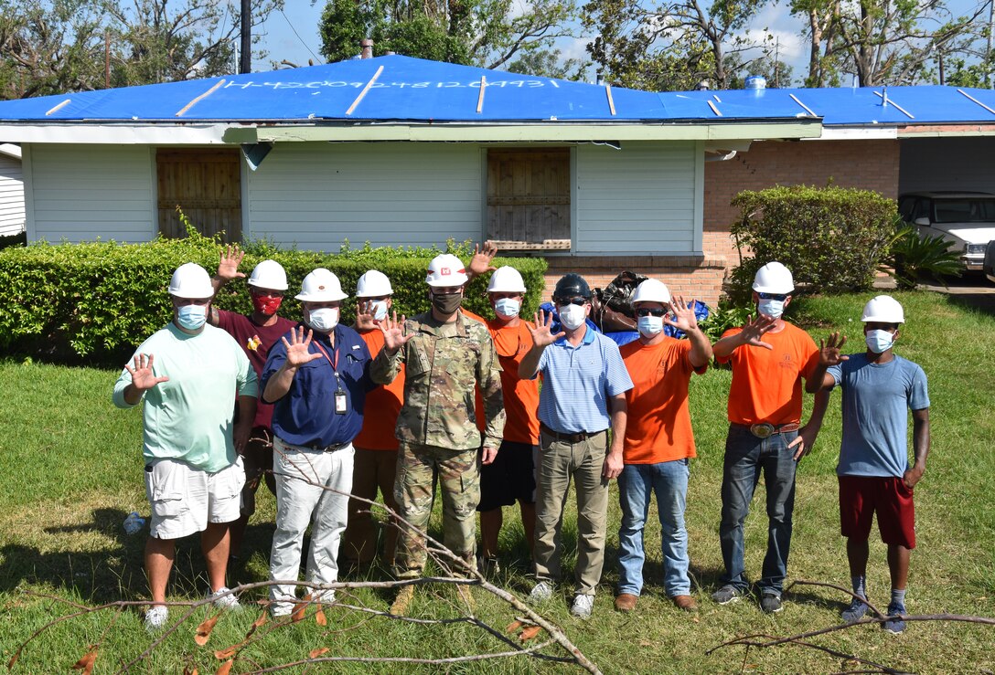 Corps installs 5000th Blue Roof, commemorates one month anniversary of Hurricane Laura landfall