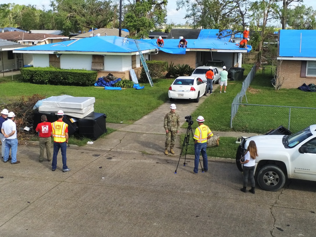 Corps installs 5000th Blue Roof, commemorates one month anniversary of Hurricane Laura landfall