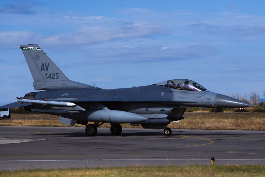 A U.S. Air Force F-16 Fighting Falcon
assigned to the 555th Fighter Squadron, Aviano
Air Base, Italy, taxis on the runway during
NATO’s enhanced Air Policing allied mission
at Graf Ignatievo Air Base, Bulgaria, Sept. 28,
2020. Enhanced Air Policing is part of the
Alliance’s assurance measures for eastern
allies. The assurance measures have provided
continuous military presence and meaningful
activity in the eastern part of the Alliance on a
rotational basis. (U.S. Air Force photo by
Airman 1st Class Ericka A. Woolever)