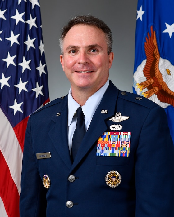 This is the official portrait of Brig. Gen. Stewart A. Hammons.