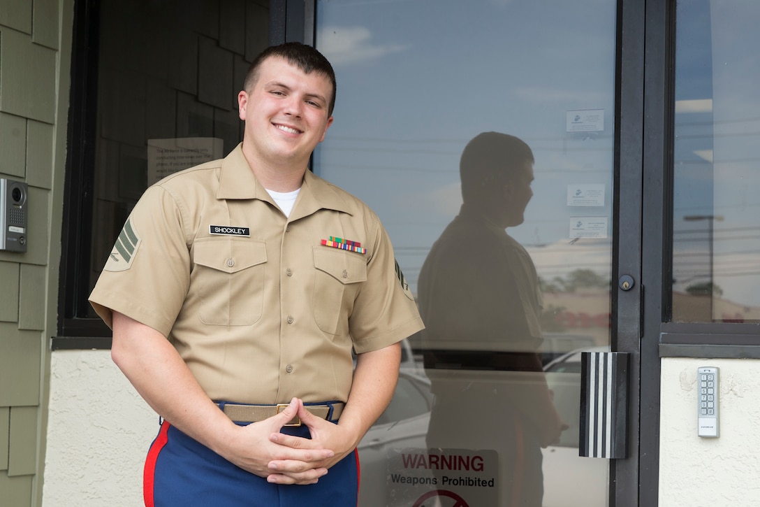 Sgt. Jesse A. Shockley, a canvassing recruiter with Recruiting Substation Panama City, Recruiting Station Montgomery, helps young men and women join the Marine Corps at Recruiting Substation Panama City, Florida, the RSS where he was recruited, Aug. 14, 2020. Shockley graduated from J. R. Arnold High School in 2012. After eight years of service, he returned to guide the next generation of Marines. RS Montgomery is responsible for finding and preparing young men and women for the rigors of recruit training aboard Marine Corps Recruit Depot Parris Island, South Carolina. (U.S. Marine Corps photo by Sgt. Jorge A. Rosales)