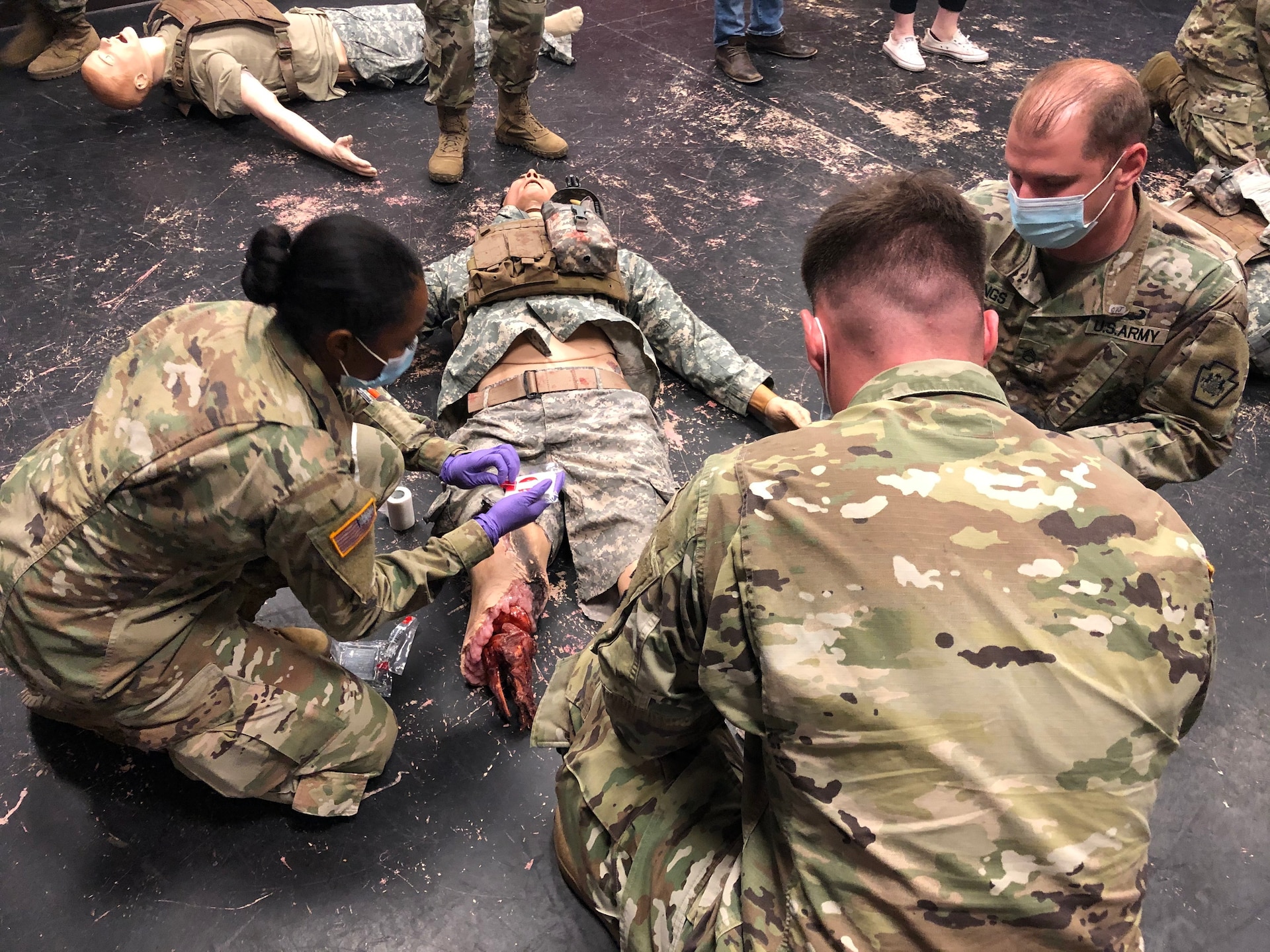 Army Soldiers undergo CLS training at FTIG on September 22. 

(Photo Credit: Ramin A. Khalili, USAMRDC PAO)