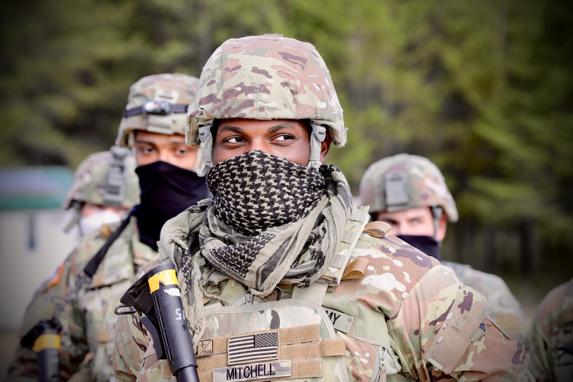 Former college athlete trades football helmet for Army combat helmet