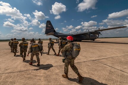 Texas Army National Guard Soldiers assigned to the 197th Special Troops Support Company at Joint Base San Antonio-Camp Bullis took part in airborne operations training Sept. 25. Starting at JBSA-Lackland’s Kelly Field Annex, the Soldiers loaded onto a C-130J Super Hercules from the 317th Airlift Wing at Dyess Air Force Base, Texas, to complete static line jump training onto the drop zone at JBSA-Camp Bullis. Soldiers assigned to airborne units must complete a parachute jump every three months to maintain their airborne status.