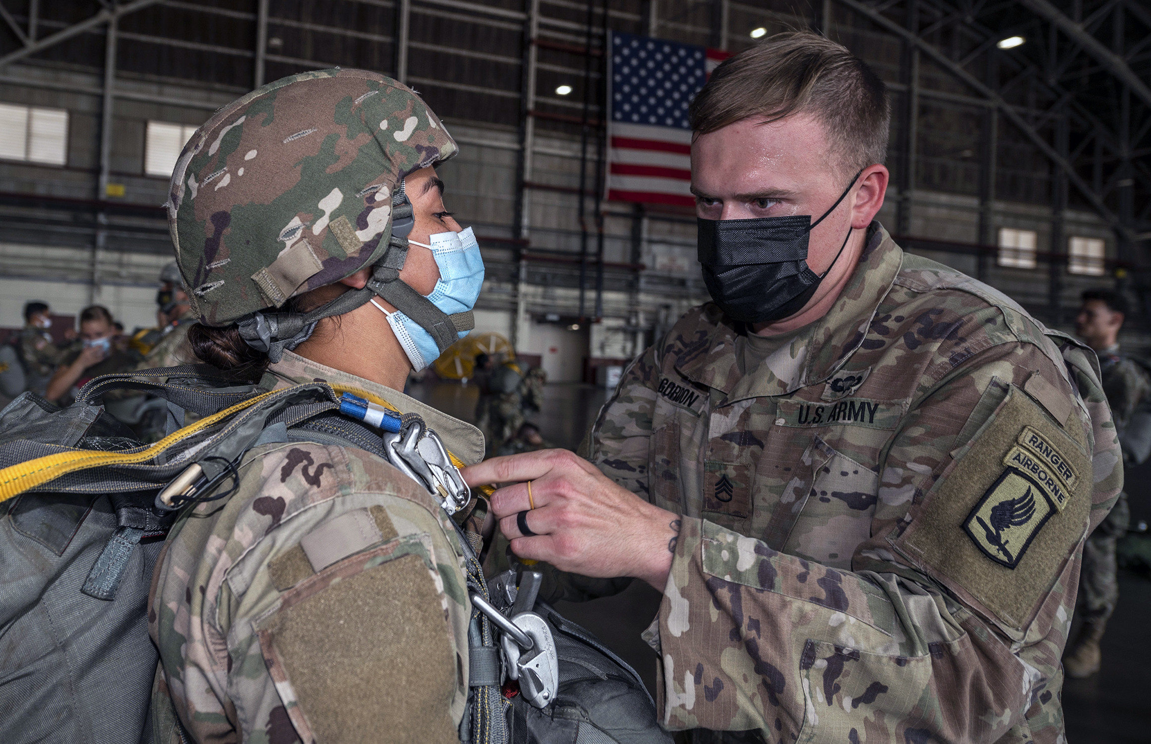 Texas Army National Guard jump at JBSA-Camp Bullis > Joint Base San
