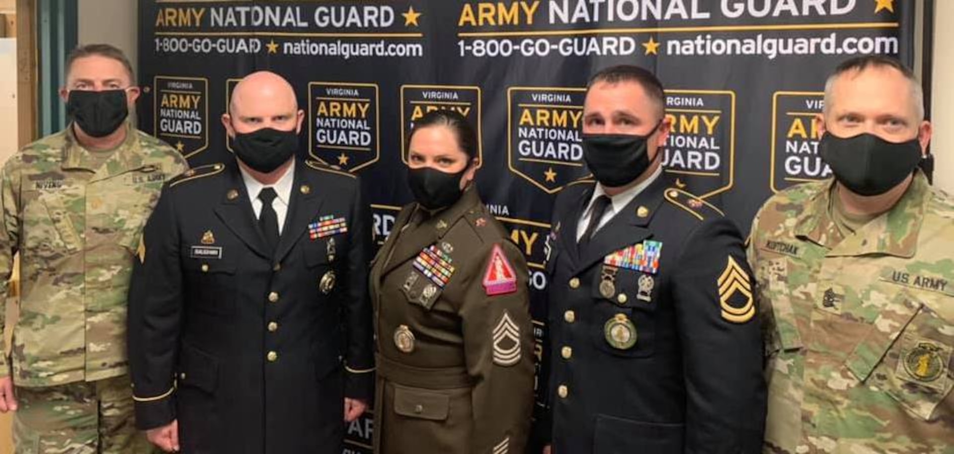 Gettysburg, Pa. - Maj. Scott Nivens (far left), commander of the Virginia National Guard's Recruiting and Retention Battalion, poses with Virginia's top recruiters with Sgt. Maj. Stephen Koptchak (far right), at the Region II Strength Maintenance Advisory Group meeting in Gettysburg, Pennsylvania. (Courtesy photo)