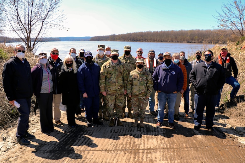 A group from the U.S. Army Corps of Engineers and Mississippi River Commission visit the Missouri River for a site inspection, March 31, 2021.