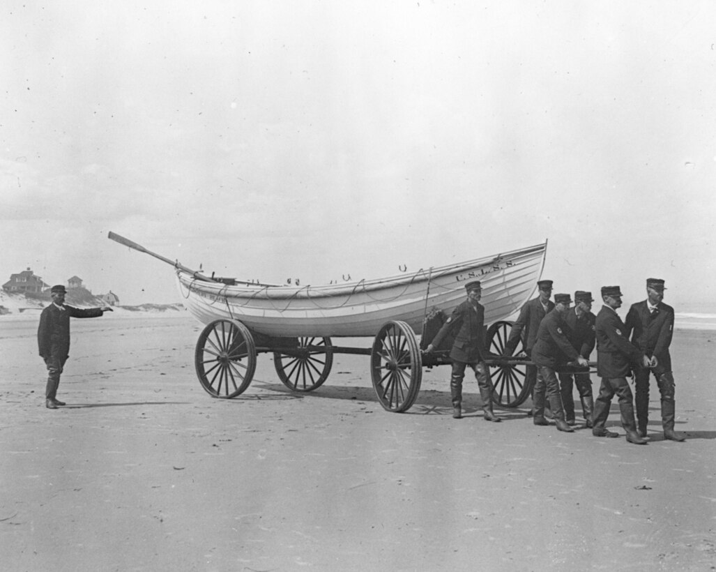 Salisbury Beach USLSS Crew, surfboat & cart