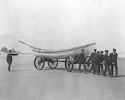 Salisbury Beach USLSS Crew, surfboat & cart