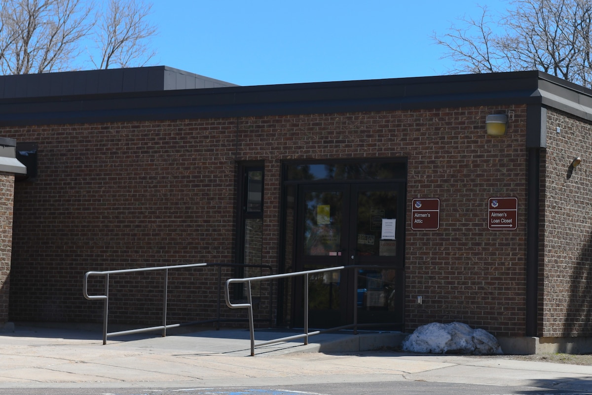 Airman's Attic Reopens > Nellis Air Force Base > News