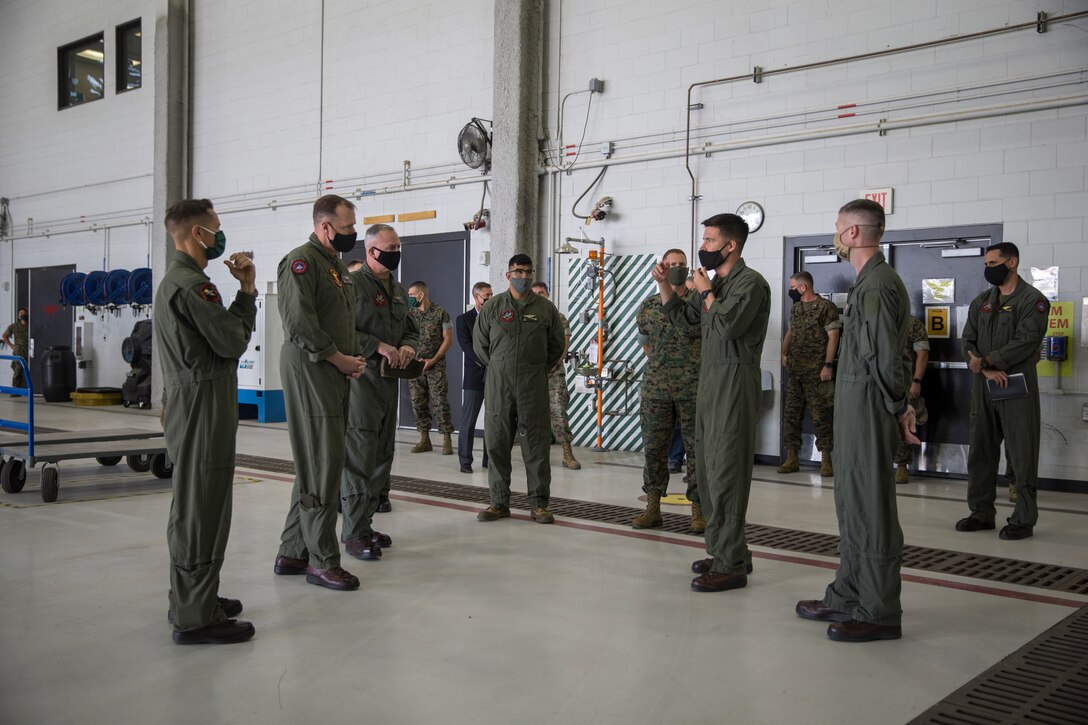 U.S. Marine Corps Lt. Gen. Mark R. Wise, the Deputy Commandant for Aviation, visits Marine Operational Test and Evaluation Squadron (VMX) 1, on Marine Corps Air Station Yuma, Ariz., Oct. 26, 2020.