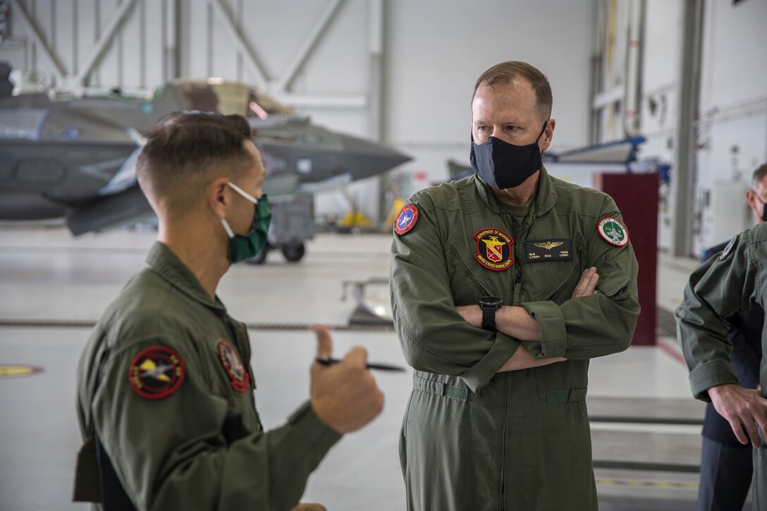 U.S. Marine Corps Lt. Gen. Mark R. Wise, the Deputy Commandant for Aviation, visits Marine Operational Test and Evaluation Squadron (VMX) 1, on Marine Corps Air Station Yuma, Ariz., Oct. 26, 2020. The visit was conducted in order to meet with the leaders of VMX-1 as well as see the day to day operations of the squadron. (U.S. Marine Corps photo by Lance Cpl. John Hall)