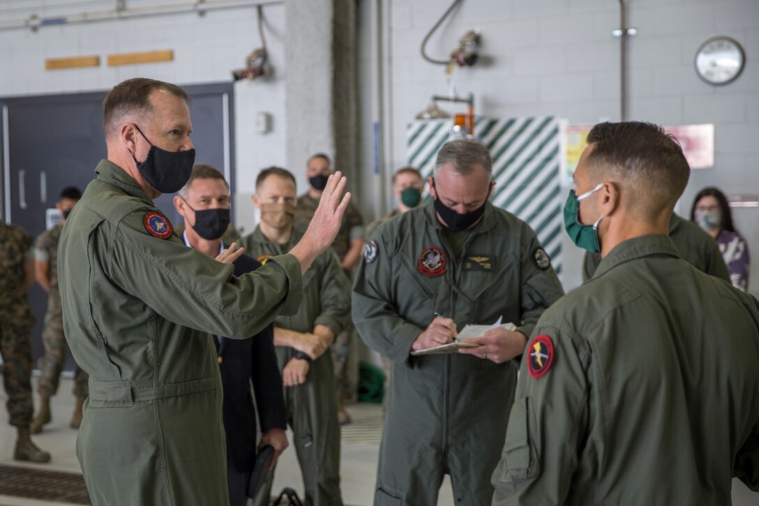 U.S. Marine Corps Lt. Gen. Mark R. Wise, the Deputy Commandant for Aviation, visits Marine Operational Test and Evaluation Squadron (VMX) 1, on Marine Corps Air Station Yuma, Ariz., Oct. 26, 2020. The visit was conducted in order to meet with the leaders of VMX-1 as well as see the day to day operations of the squadron. (U.S. Marine Corps photo by Lance Cpl. John Hall)