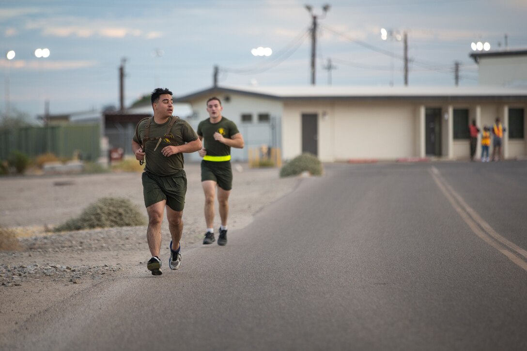 U.S. Marines with Headquarters and Headquarters Squadron (H&HS), compete in the monthly squadron competition on Marine Corps Air Station Yuma, Ariz., Nov. 6, 2020. )
