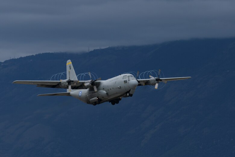 HAF transports 31 FW members to INIOCHOS 21