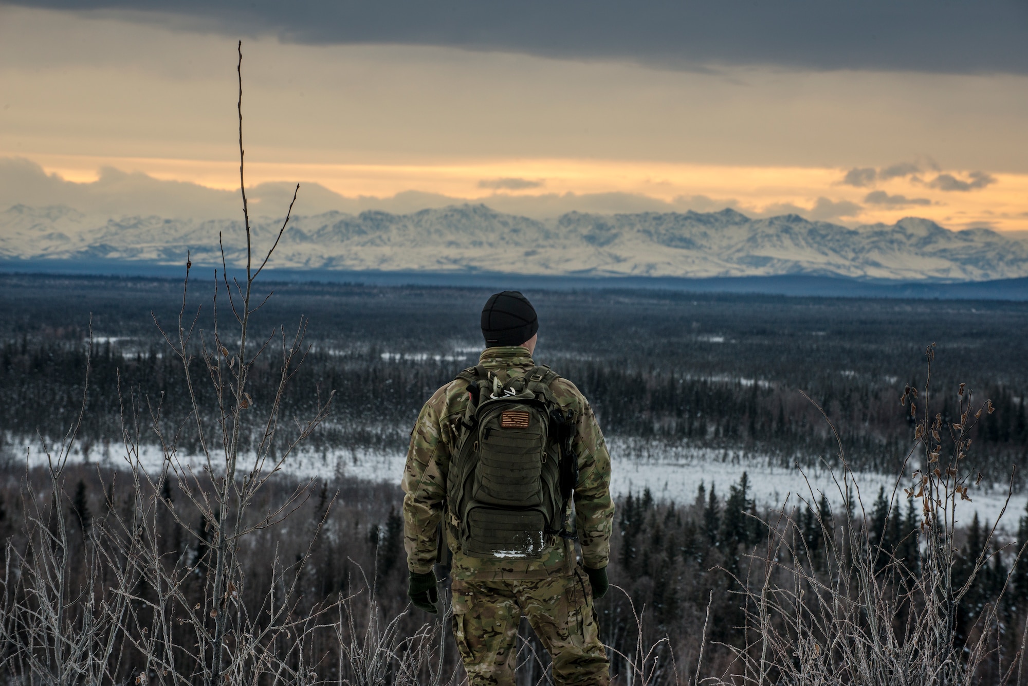 Alaska Airmen teach others to survive Arctic conditions