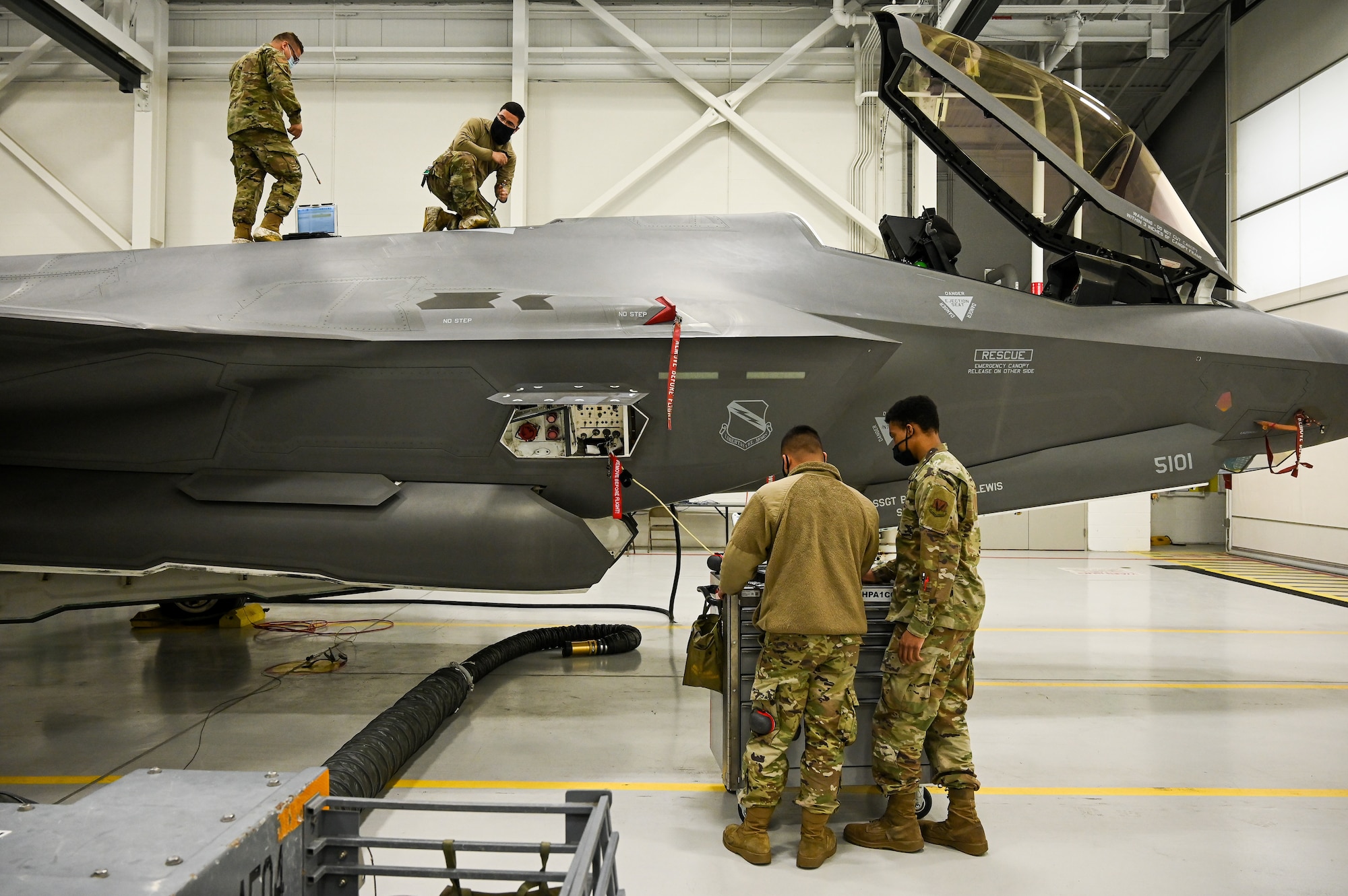 A photo of F-35 maintenance